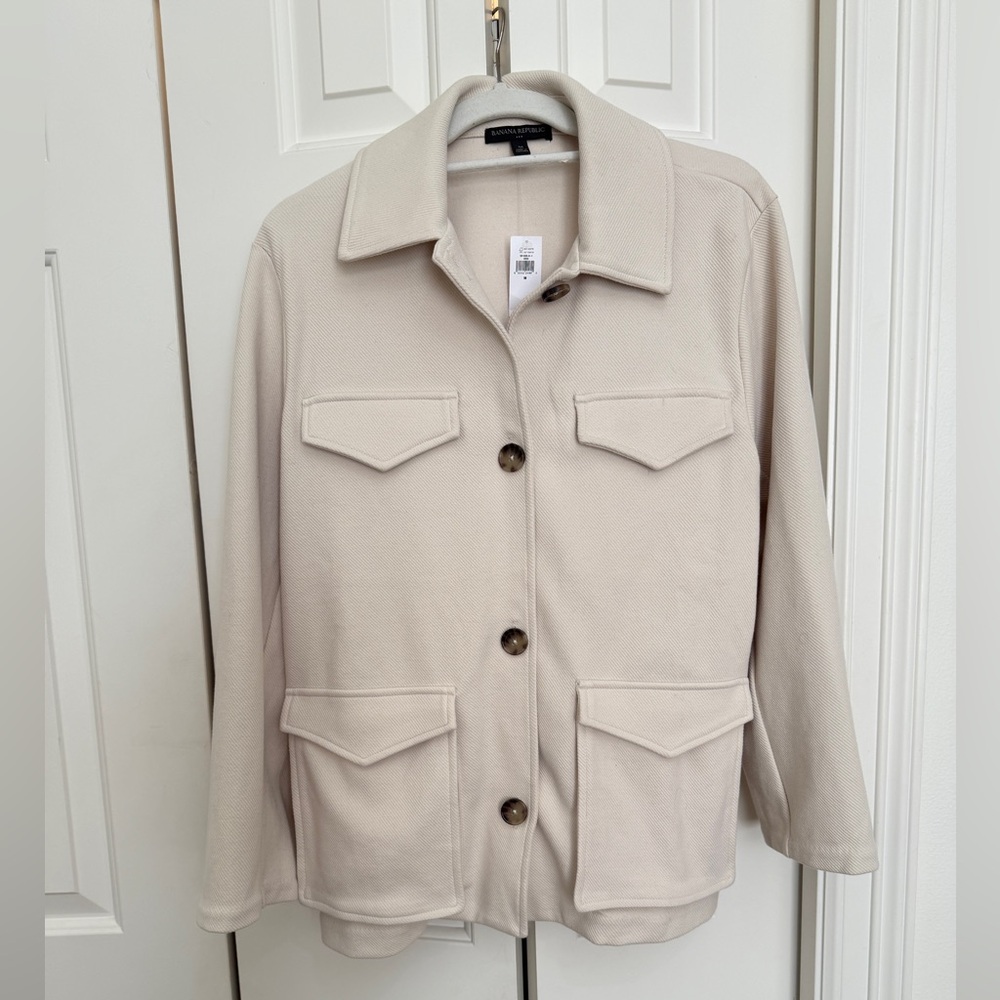 Banana Republic Ribbed Button Down Lightweight Cream Shirt Jacket